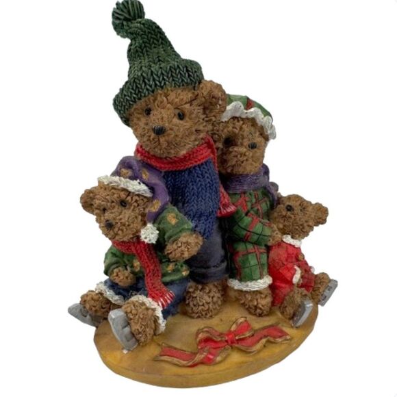 Christmas Teddy Bear Family Ice Skating Figurine Rustic Holiday Decor Country - Picture 1 of 12